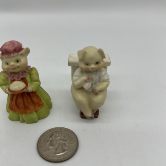 Vintage Pig Figurines 1991 JC Miniatures Lot of 2/Both 2” Tall approx. - Picture 2 of 10